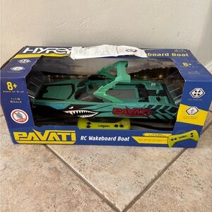 RC Wakeboard Boat - Teal and Black